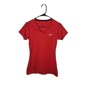 Nike Pro‎ Dri Fit Tee Shirt-Small-Red-Womens
